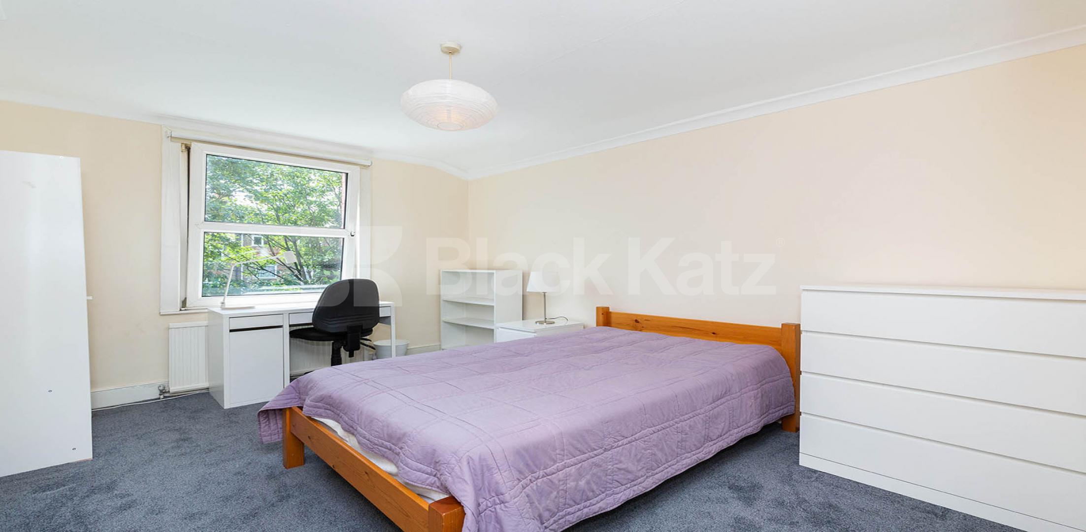 			6 Bedroom, 3 bath, 2 reception House			 Duckett Road, HARRINGAY - HORNSEY
